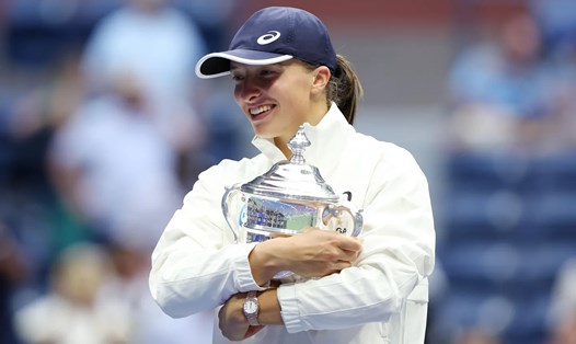 Iga Swiatek lần đầu vô địch US Open, cũng là danh hiệu Grand Slam thứ ba trong sự nghiệp khi cô mới 21 tuổi. Ảnh: WTA