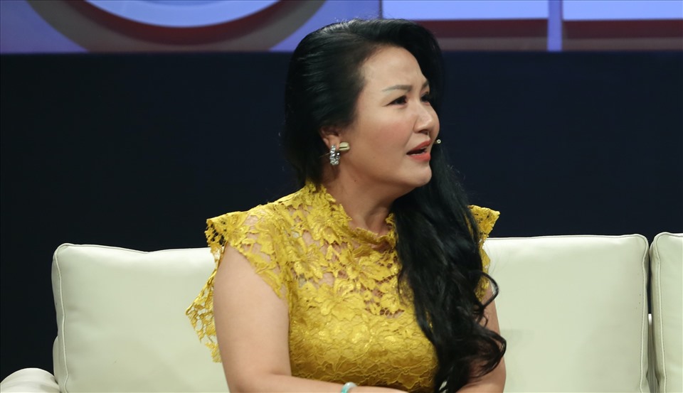 Ngân Quỳnh gây bất ngờ khi khuyên phụ nữ cho chồng có quỹ đen. Ảnh: CTCC.