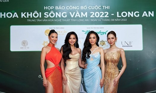 Hoa hậu Ngọc Châu làm giám khảo tại "Hoa khôi sông Vàm 2022". Ảnh: BTC.
