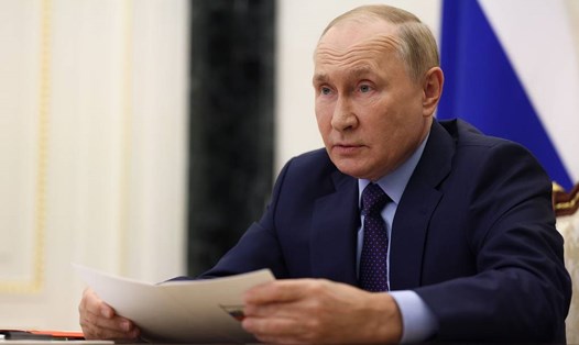 Tổng thống Nga Vladimir Putin được cập nhật thường xuyên về chiến dịch quân sự ở Ukraina. Ảnh: TASS