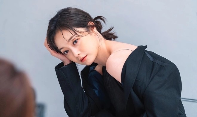 Jeon So Min kể lại khoảnh khắc chạm mặt người cũ. Ảnh: CMH.