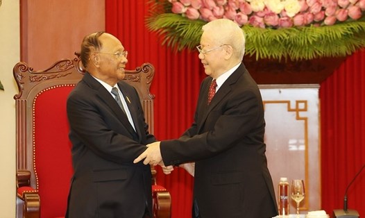 Tổng Bí thư Nguyễn Phú Trọng tiếp Chủ tịch Quốc hội Vương quốc Campuchia Heng Samrin. Ảnh: TTXVN