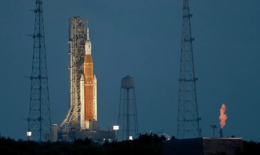 Sau nhiều lần trì hoãn, NASA lại tiếp tục đưa ra ngày phóng thử tên lửa Mặt trăng Artemis I của mình. Ảnh chụp màn hình