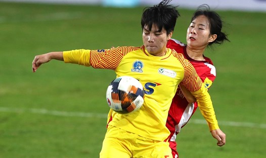 Đội nữ TPHCM I (áo vàng) tự tin sẽ giữ vững ngôi đầu sau vòng 5 Giải nữ vô địch quốc gia - Cúp Thái Sơn Bắc 2022. Ảnh: VFF