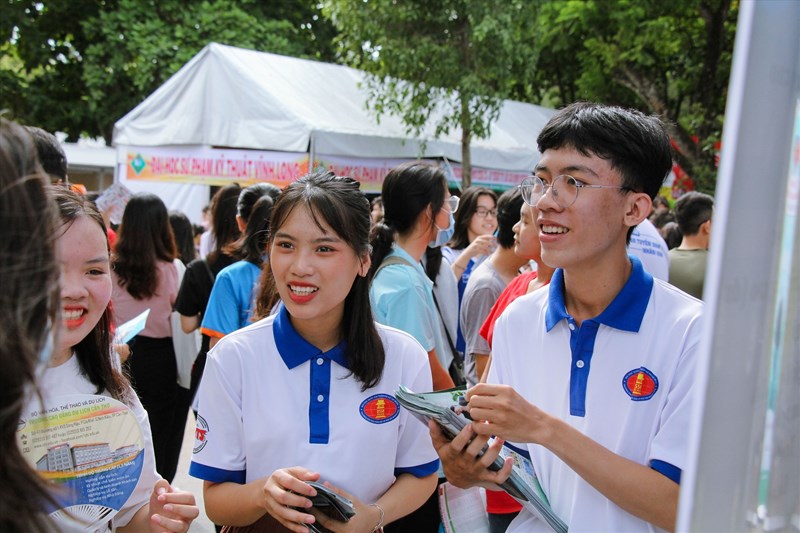 Đại học Khoa học Xã hội Nhân văn TPHCM công bố điểm chuẩn cao nhất 28,25