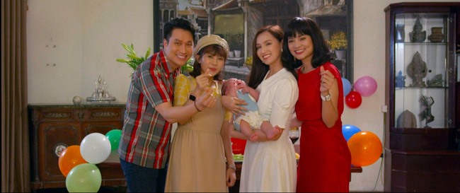 "Chồng cũ, vợ cũ, người yêu cũ" có kết thúc đẹp. Ảnh: NSX.