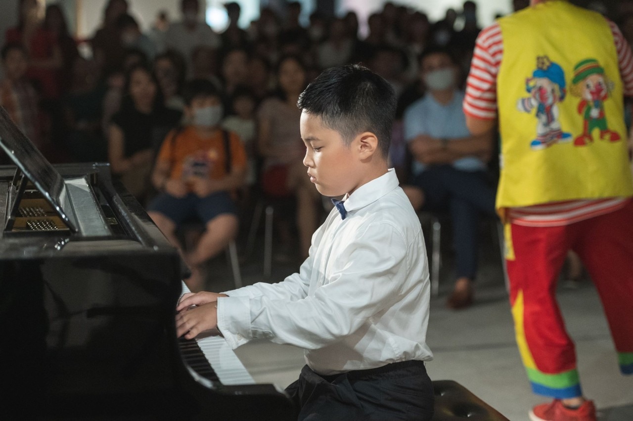 Đêm hội Trăng rằm trình diễn các tác phẩm chủ đề Tết Trung thu quen thuộc. Ảnh: BTC