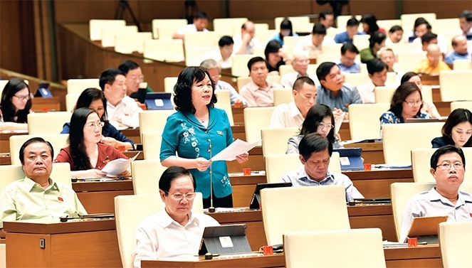 Theo Phó Chủ nhiệm Uỷ ban Văn hoá - Giáo dục Nguyễn Thị Mai Hoa, lương thấp là nguyên nhân chính khiến giáo viên nghỉ việc. Ảnh: NCVV