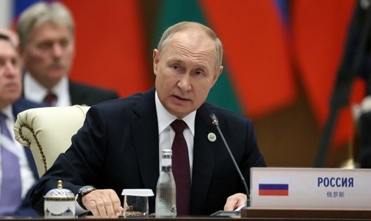 Tổng thống Nga Vladimir Putin phát biểu tại hội nghị thượng đỉnh Tổ chức Hợp tác Thượng Hải (SCO) tại Samarkand ngày 16.9. Ảnh: AFP