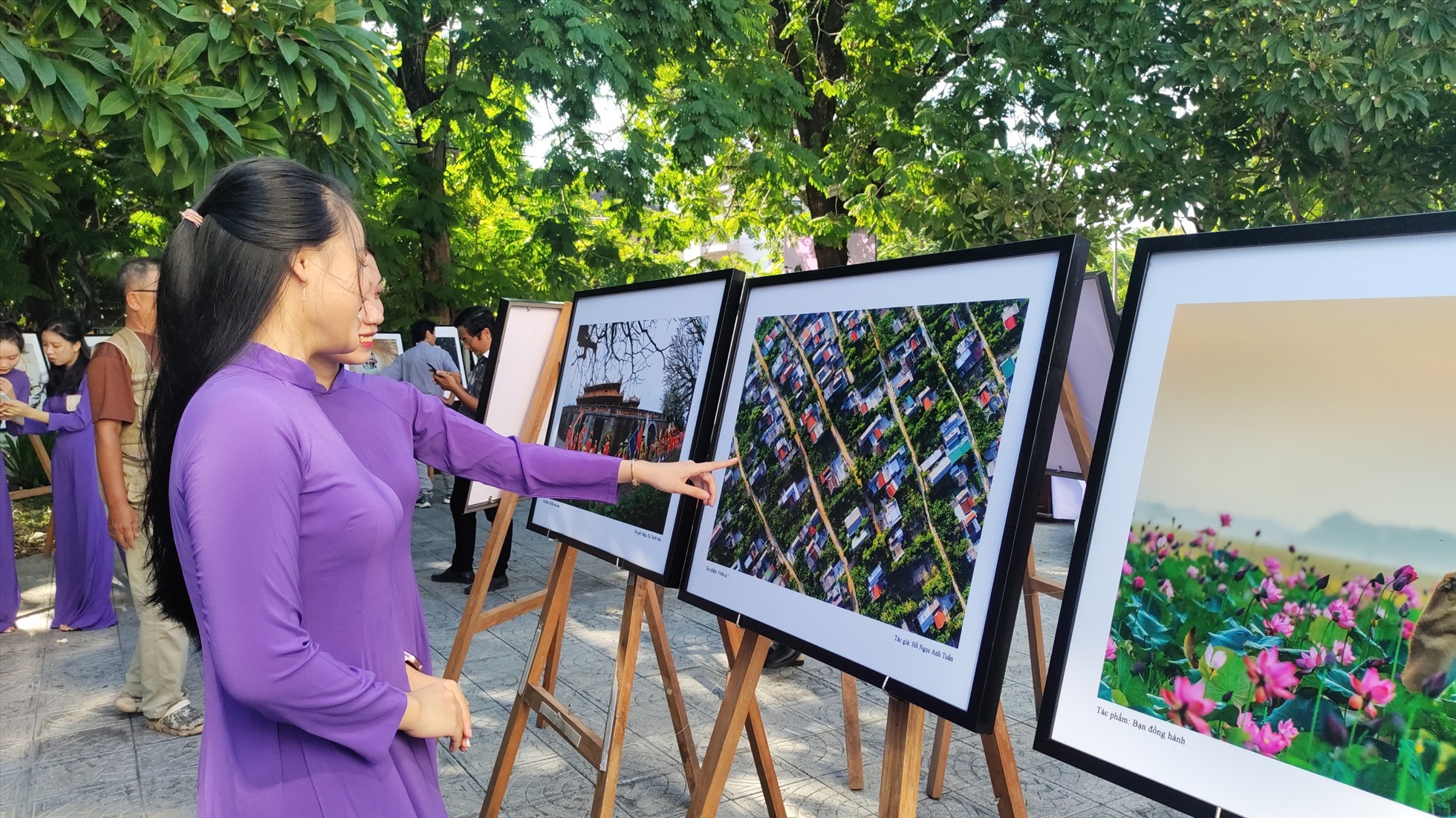 Các tác phẩm xuất sắc được triển lãm tại lễ trao giải.