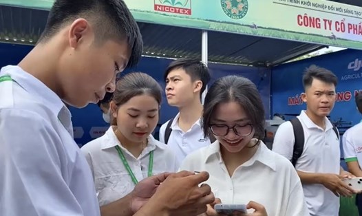 Sinh viên Học viện Nông nghiệp Việt Nam. Ảnh: Thiều Trang