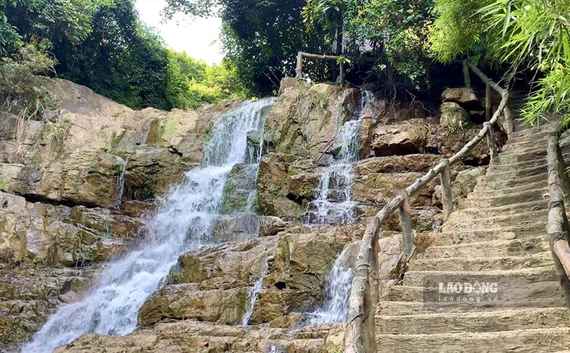 Thác Lựng Xanh nơi cắm trại, picnic lý tưởng tại Uông Bí. Ảnh: Thiên Hà.