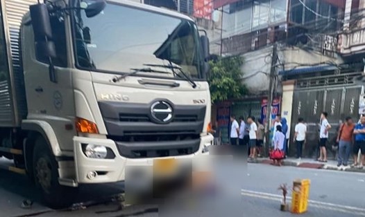 Hiện trường vụ tai nạn giao thông tại huyện Nam Trực (tỉnh Nam Định) vừa xong khiến 1 người tử vong. Ảnh: CTV