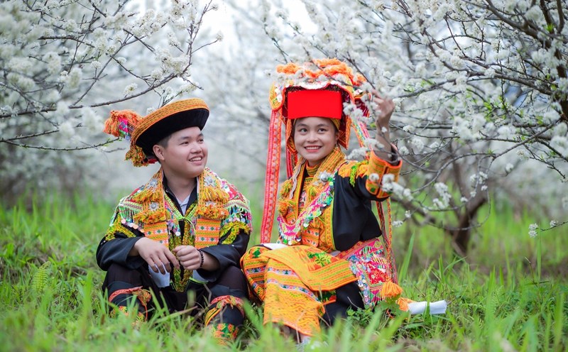 Người Dao lù gang tỉnh Lạng Sơn đón xuân. Ảnh: Nguyễn Sơn Tùng