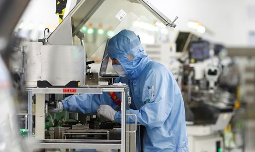 Hiện nay, ngành công nghiệp sản xuất chip về cơ bản tập trung tại châu Á. Ảnh: WSJ