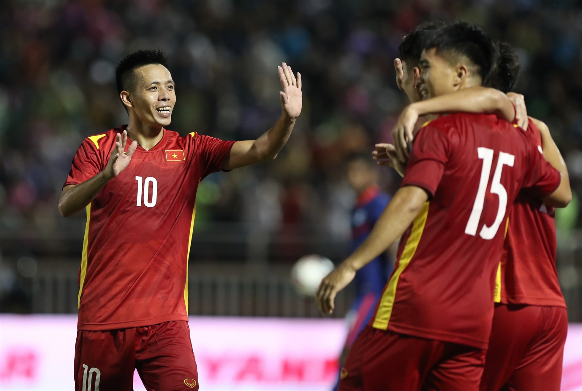 Dấu ấn của Văn Quyết cùng dàn cầu thủ trẻ ở tuyển Việt Nam