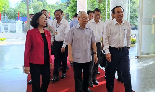 Đoàn công tác của Trung ương Đảng do Tổng Bí thư Nguyễn Phú Trọng làm trưởng đoàn làm việc với Ban Thường vụ Thành uỷ TPHCM.