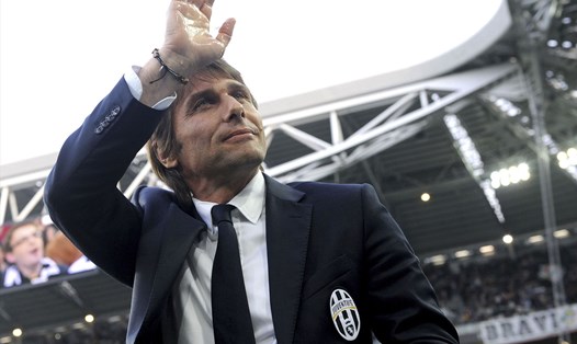 Conte trong những năm tháng khoác lên mình màu áo Juventus ở thập kỉ trước. Ảnh: AFP