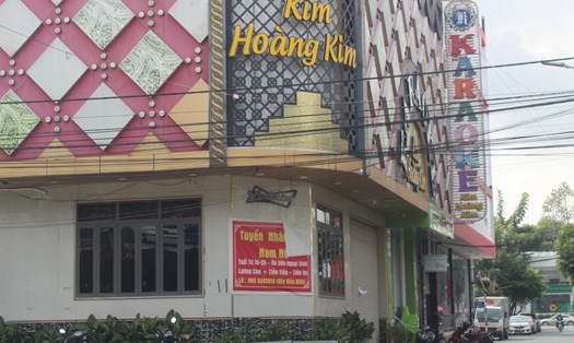 Karaoke Kim Hoàng Kim bị tạm đình chỉ hoạt động 30 ngày do vi phạm quy định PCCC. Ảnh: K.T