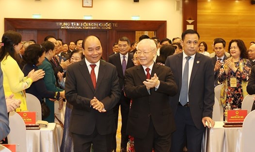 Tổng Bí thư và Chủ tịch nước đến dự lễ kỷ niệm 30 năm tái lập Văn phòng Chủ tịch nước. Ảnh: TTXVN