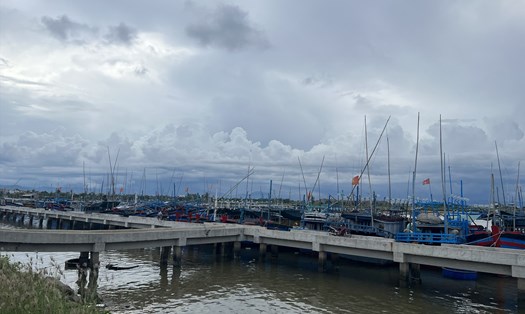 Siêu bão Noru: Bình Định – Phú Yên còn 102 tàu trong vùng nguy hiểm.