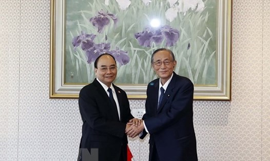Chủ tịch nước Nguyễn Xuân Phúc hội kiến Chủ tịch Hạ viện Nhật Bản Hosoda Hiroyuki. Ảnh: TTXVN