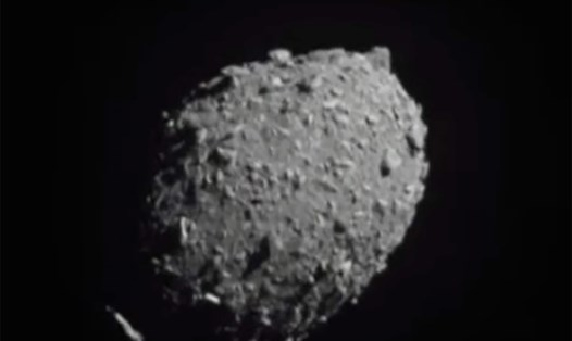 Tiểu hành tinh Dimorphos. Ảnh: NASA