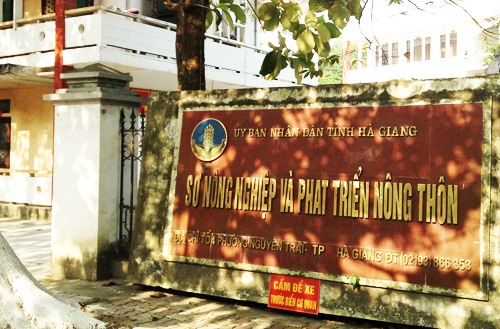 Đầu năm 2014 Chi cục trưởng Chi cục Trồng trọt và Bảo vệ thực vật (thuộc sở NNPTNT Hà Giang) cùng một số cán bộ bị bắt vì hành vi tham nhũng.