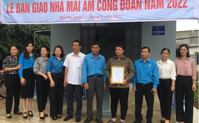 LĐLĐ tỉnh Bà Rịa - Vũng Tàu bàn giao nhà Mái ấm Công đoàn cho đoàn viên có hoàn cảnh khó khăn tại huyện Đất Đỏ.