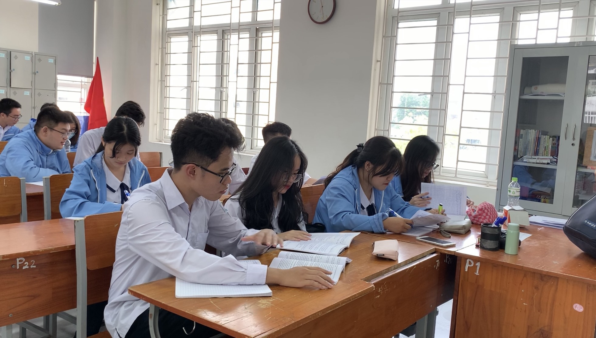 Vũ Bùi Đình Tùng - chàng trai đem cầu truyền hình chung kết Đường lên đỉnh Olympia về với TP Hải Phòng sau 11 năm. Ảnh: Thiên Hà.