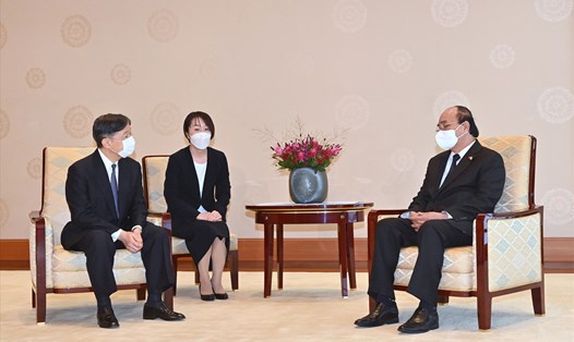 Chủ tịch nước Nguyễn Xuân Phúc hội kiến với Nhà vua Nhật Bản Naruhito sáng 28.9. Ảnh: AFP