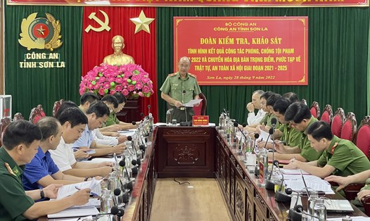 Đoàn công tác của Ban chỉ đạo phòng chống tội phạm Chính phủ làm việc với tỉnh Sơn La. Ảnh: Trung Hiếu