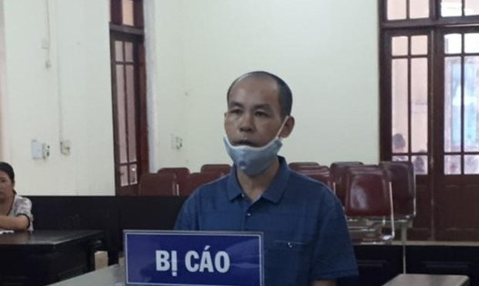 Bị cáo Nguyễn Bá Ba bị kết án 38 tháng tù về tội "Cố ý truyền HIV cho người khác". Ảnh: Trương Thị Duyên.