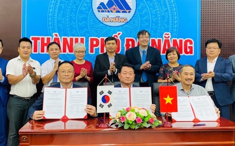 Đà Nẵng xúc tiến hợp tác du lịch với tỉnh Gangwon, Hàn Quốc. Ảnh: Ngô Huyền