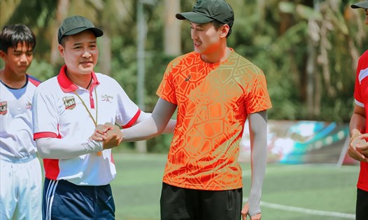 Quách Ngọc Tuyên tham gia chương trình Cầu thủ nhí. Ảnh: CTCC.