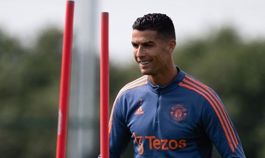 Ronaldo tập luyện với tâm lý thoải mái.  Ảnh: AFP