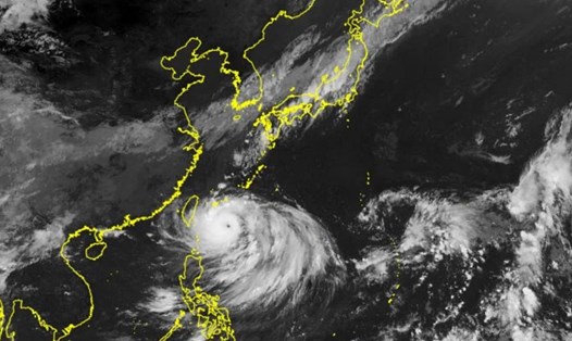 Sức gió của siêu bão Hinnamnor có thể lên tới 212km/h, theo Cơ quan Khí tượng Nhật Bản. Ảnh: AFP