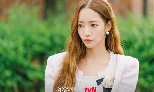 Tạo hình của Park Min Young trong phim  "Love In Contract". Ảnh: tvN