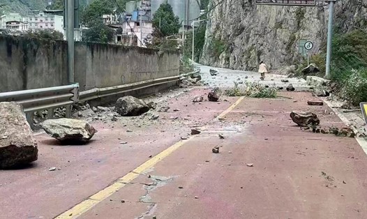 Động đất ngày 5.9 gây sạt lở đất đá ở tỉnh Tứ Xuyên, Trung Quốc. Ảnh: Tân Hoa Xã