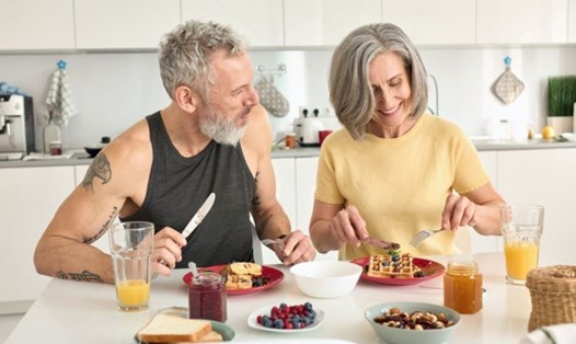 Tham khảo 5 món ăn sáng giúp kéo dài tuổi thọ sau. Ảnh: Eatthis