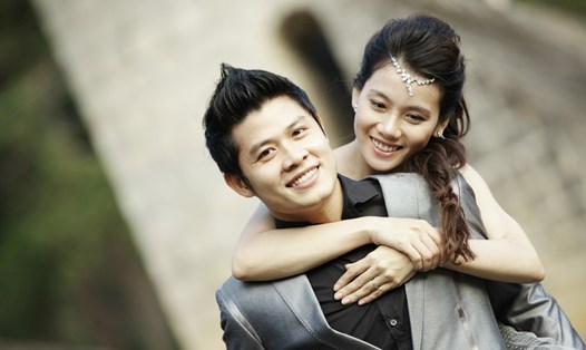 Nhạc sĩ Nguyễn Văn Chung và vợ cũ. Ảnh: NVCC.
