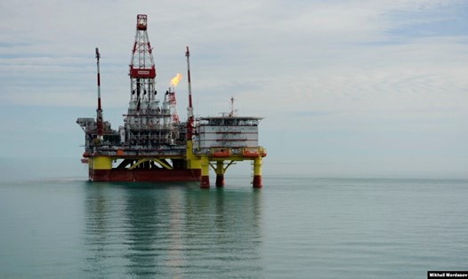 Một giàn khoan dầu của Nga ở mỏ dầu Korchagin, biển Caspi. Ảnh: AFP