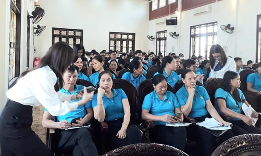 Các đại biểu dự hội nghị tập huấn về Đại hội Công đoàn các cấp, nhiệm kỳ 2023 - 2028 do LĐLĐ huyện Yên Khánh (Ninh Bình) tổ chức. Ảnh: NT