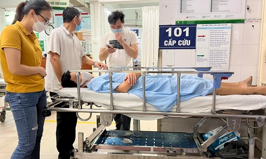 Hình ảnh bệnh nhân phải cấp cứu tại Bệnh viện Hữu nghị Việt Đức. Ảnh: GĐCC