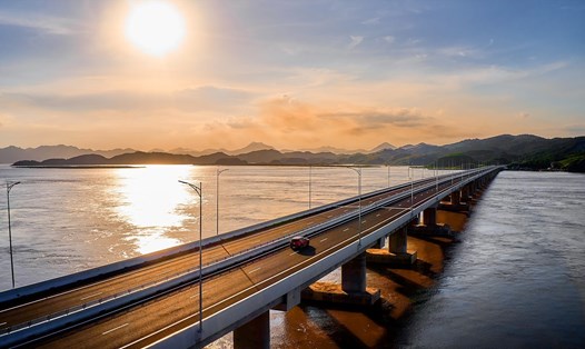Cầu Vân Tiên - cây cầu vượt biển lớn nhất trên cao tốc Vân Đồn - Móng Cái. Ảnh: CTV