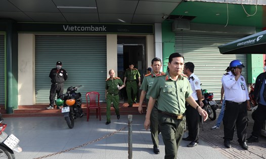 Thiếu tướng Nguyễn Sỹ Quang, Giám đốc Công an tỉnh Đồng Nai đã trực tiếp có mặt chỉ đạo tại hiện trường. Ảnh: Hà Anh Chiến