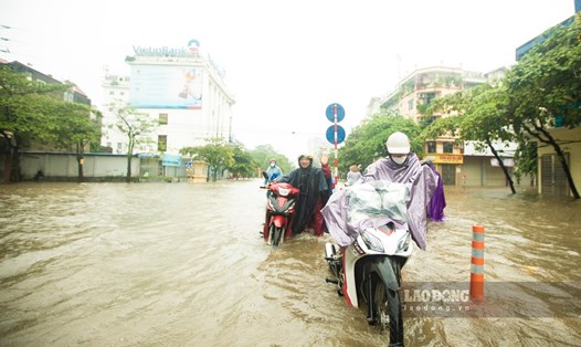 Theo dự báo, trong chiều ngày 9.9 và hết ngày 10.9, khu vực TP.Nam Định sẽ tiếp tục có mưa lớn. Ảnh: V.M
