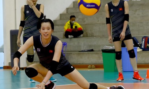 Các tuyển thủ tuyển bóng chuyền nữ Việt Nam sẵn sàng bước vào ASEAN Grand Prix 2022. Ảnh: BCVN