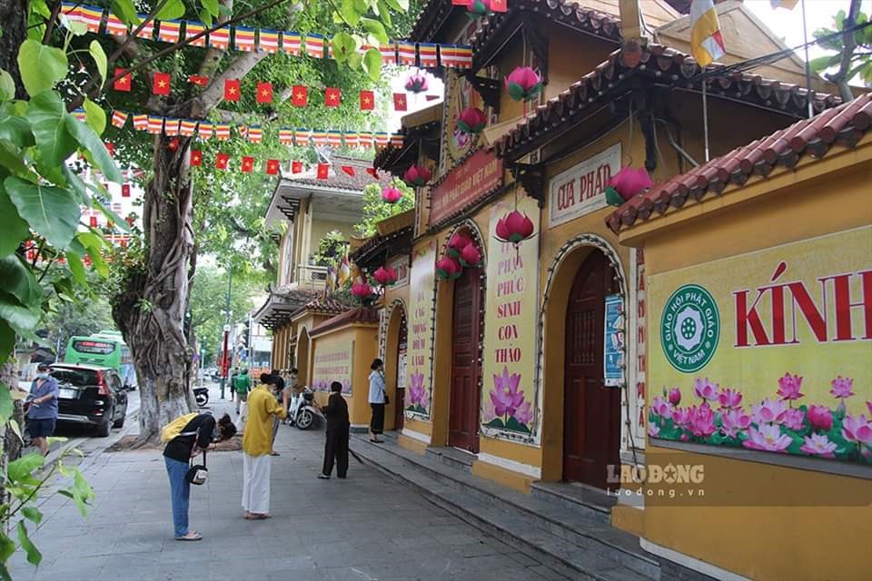 Việt Nam là quốc gia đa tín ngưỡng, đa tôn giáo.