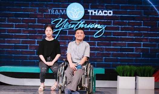 Cặp đôi khuyết tật Quốc Hiệp và Lê Vân tham gia chương trình "Trạm yêu thương". Ảnh: VTV